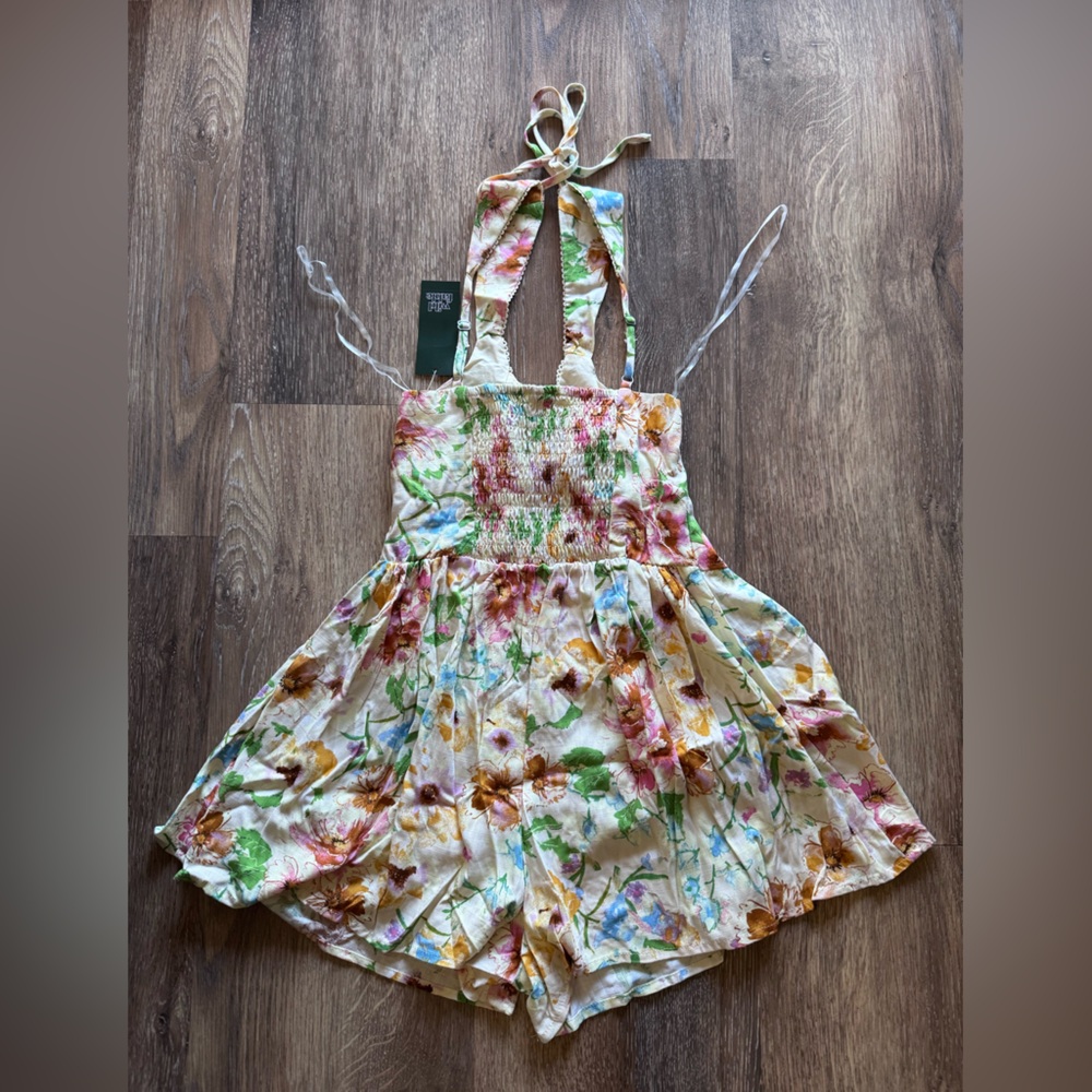 Women’s Hook and Eye Romper - Picture 7 of 10